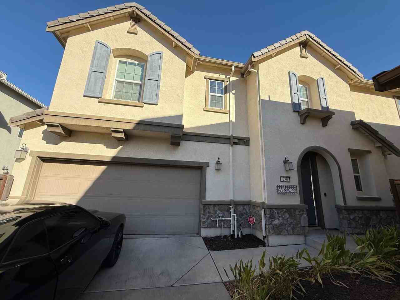 280 Uccello Way - Photo 3 of 34