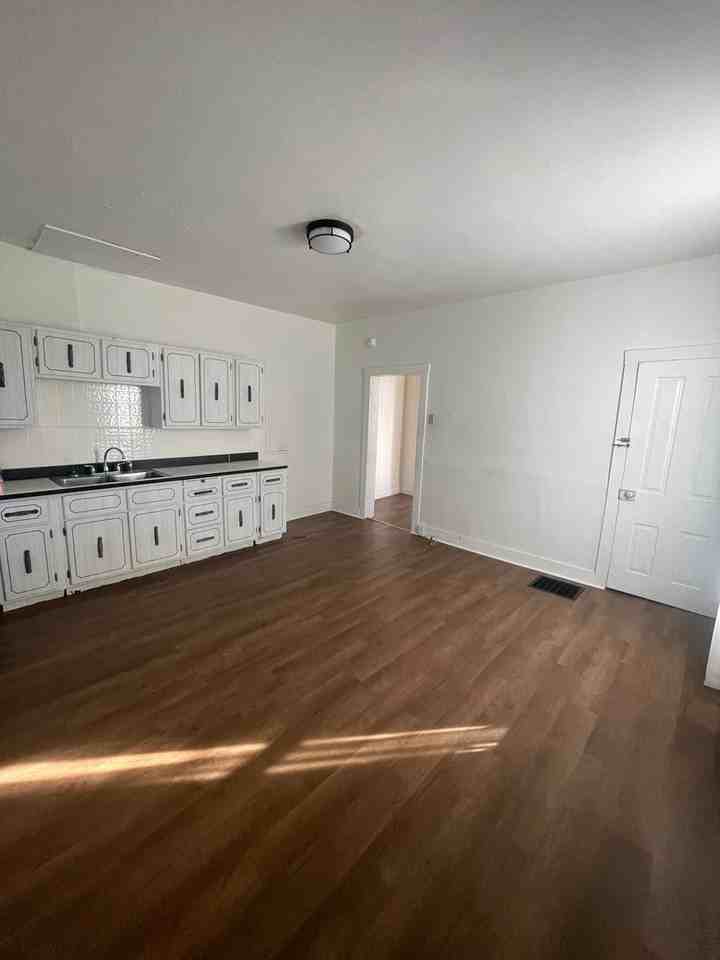27 Ridge Ave - Photo 4 of 7