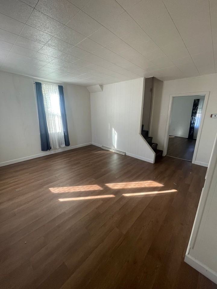 27 Ridge Ave - Photo 5 of 7