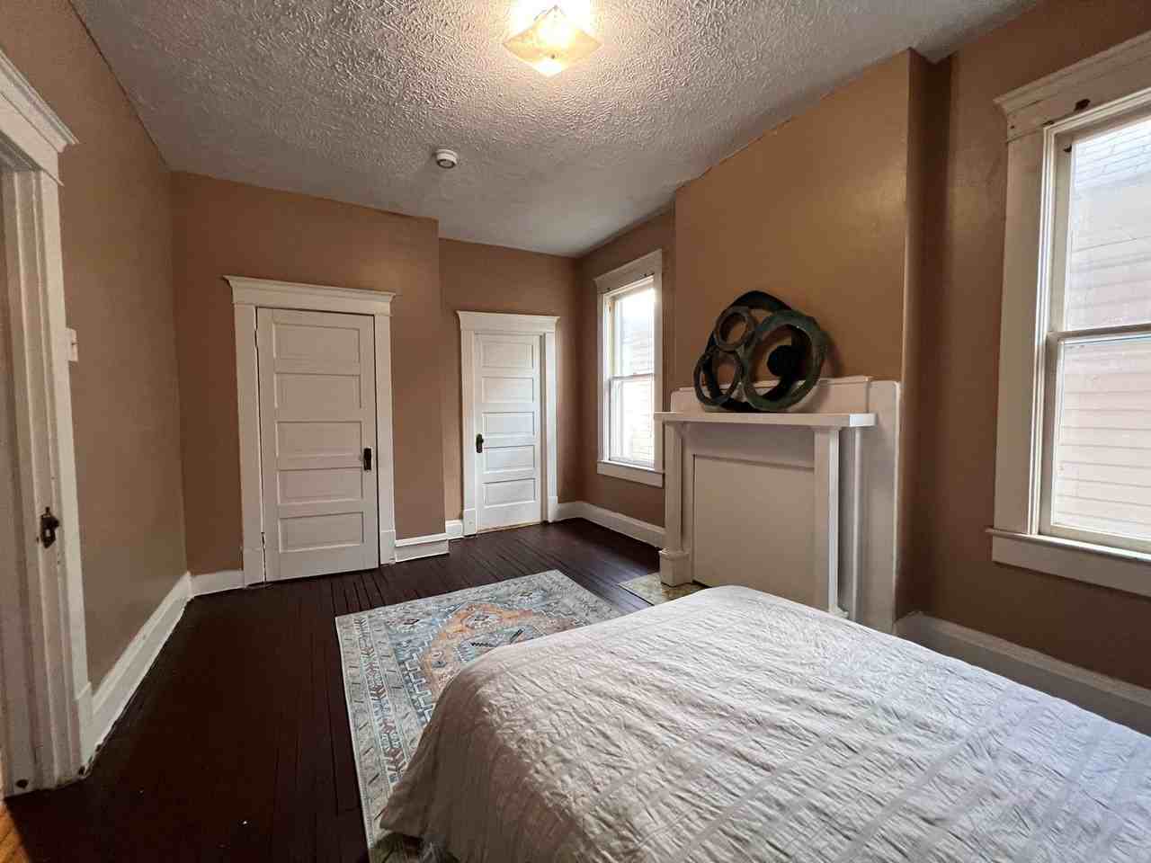 206 - 208 Walnut Street - Photo 7 of 20
