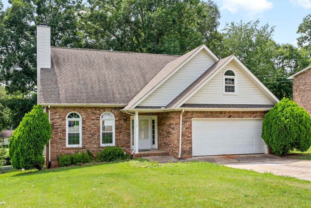 1112 Rosebrook Dr - Photo 3 of 31