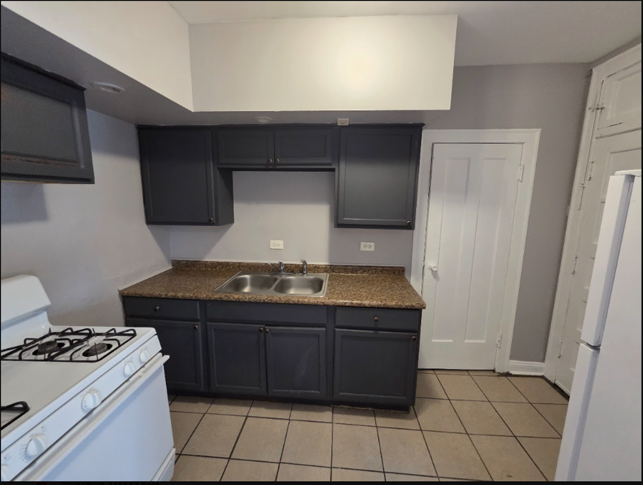 7156 S Rhodes Ave (NEW) - Photo 6 of 6