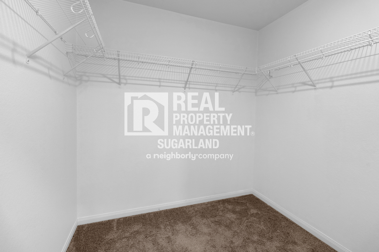8131 Vacek Meadows Loop - Photo 4 of 31