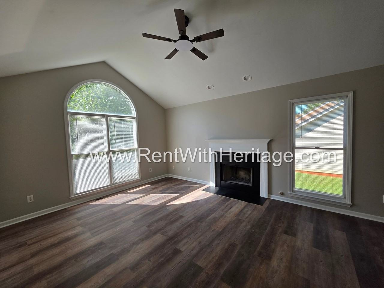 260 Villa Rosa Way - Photo 5 of 50