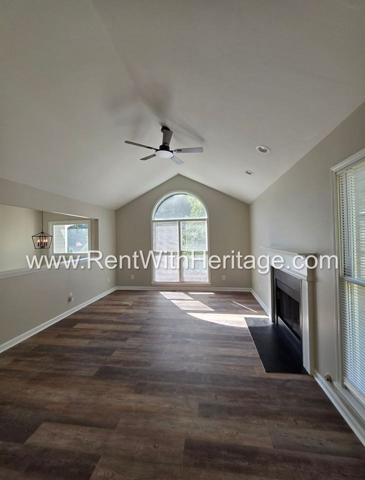 260 Villa Rosa Way - Photo 6 of 50