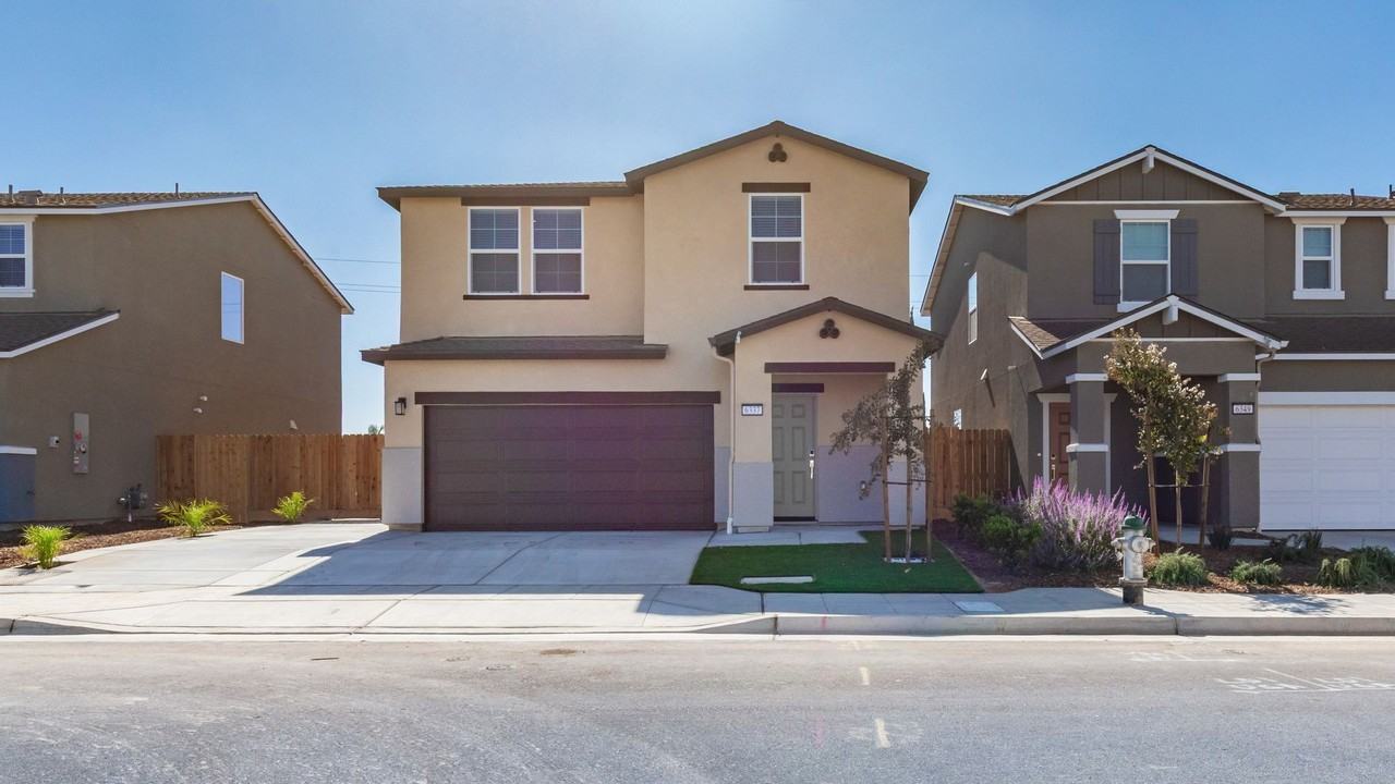 6337 W Austin Way - Photo 2 of 31
