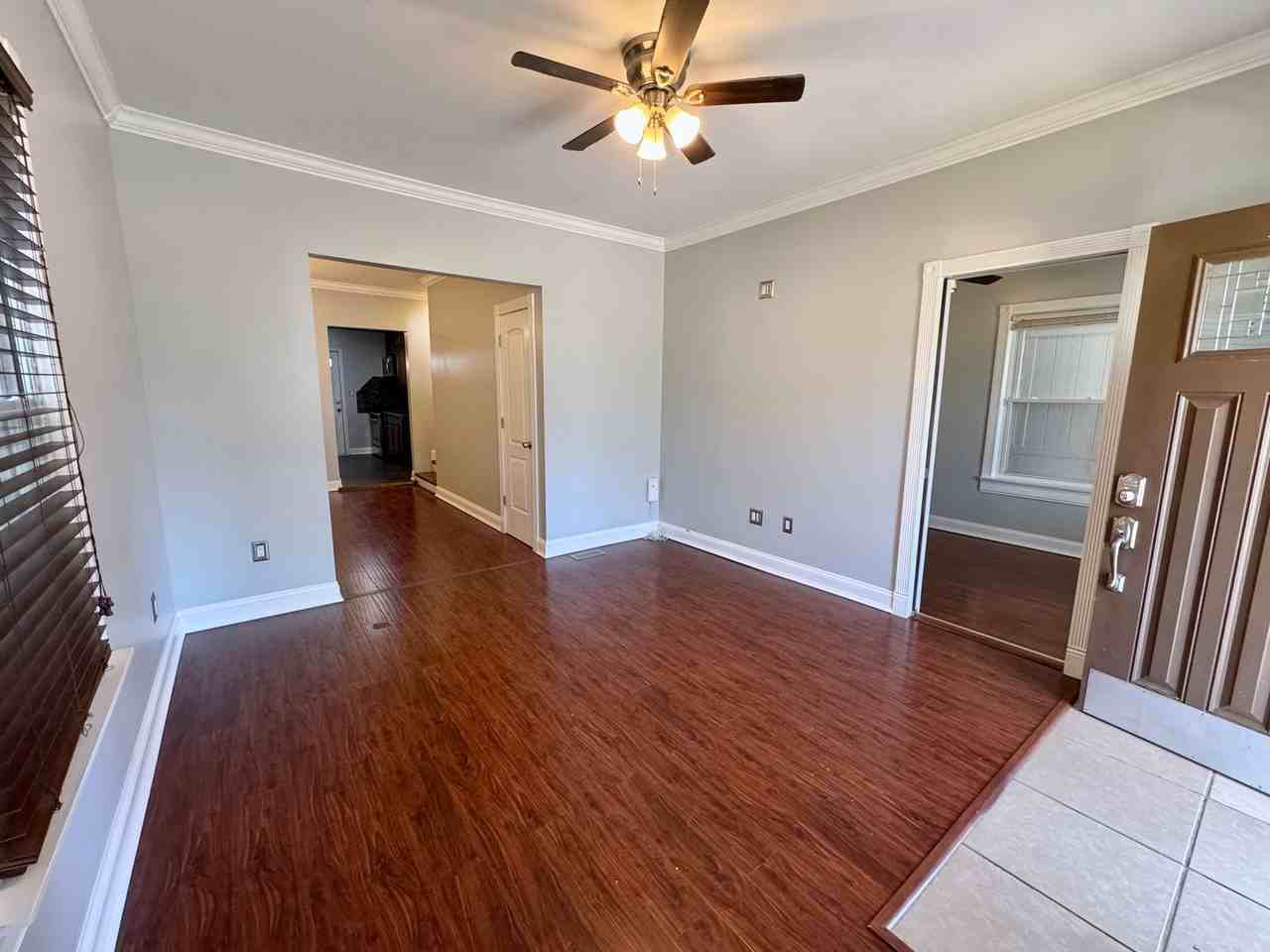 1303 S 36th St - Photo 5 of 24