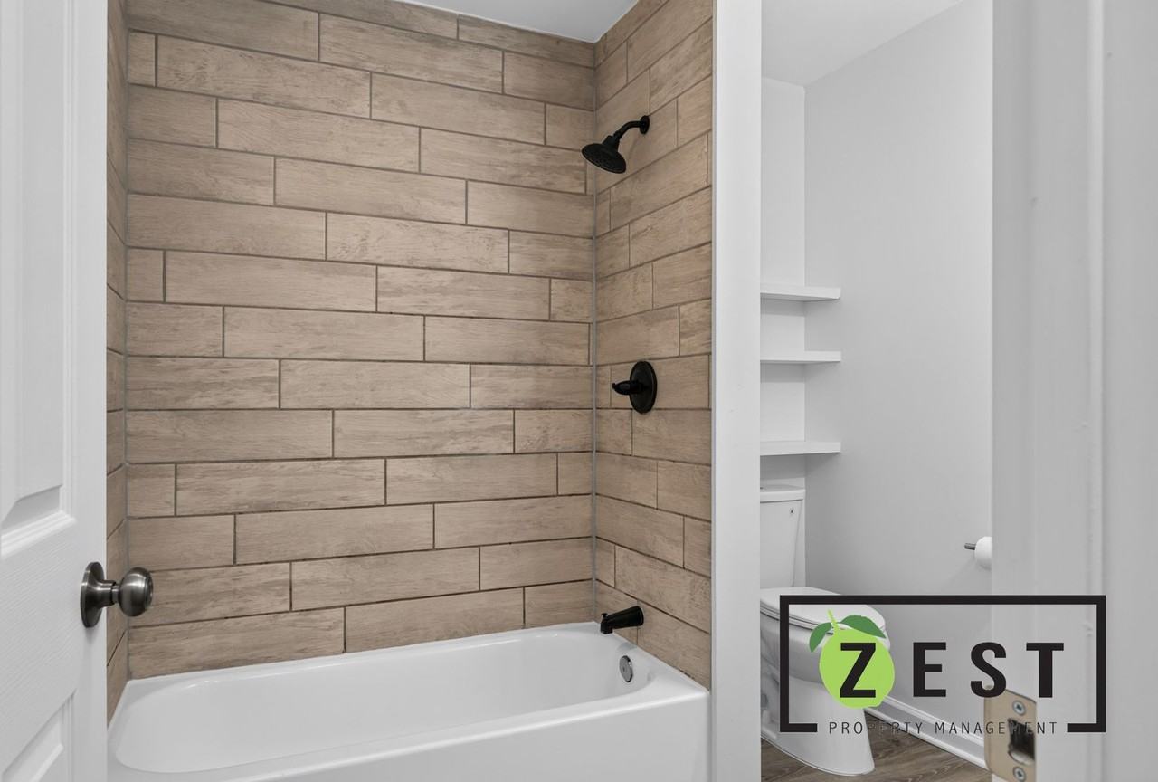 256 N Walnut St - Photo 6 of 20