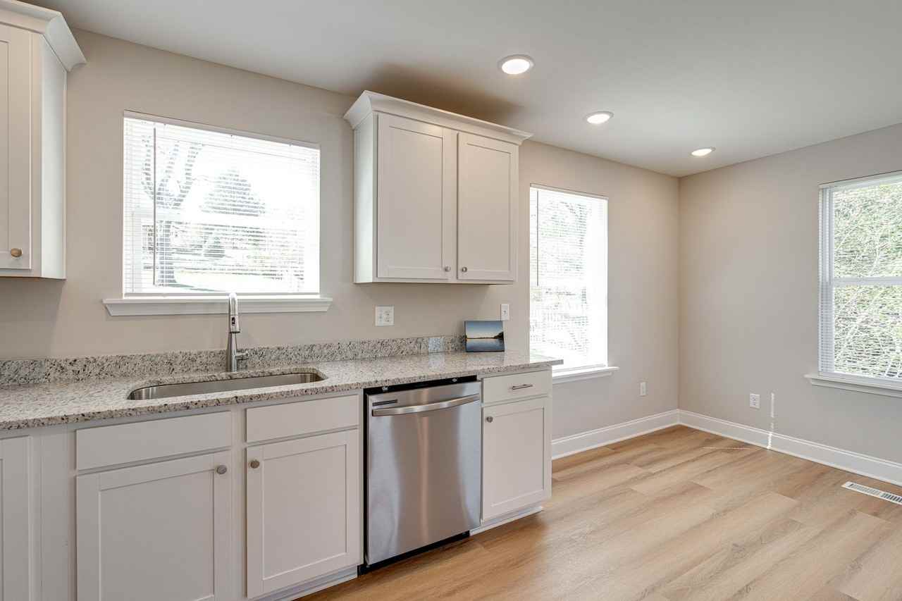 3917 Birmingham Dr #A - Photo 6 of 18
