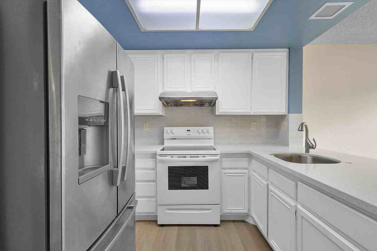 1304 Pyne Ln - Photo 6 of 21