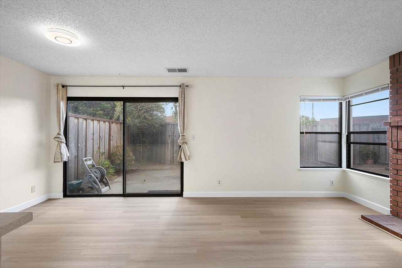 1304 Pyne Ln - Photo 7 of 21