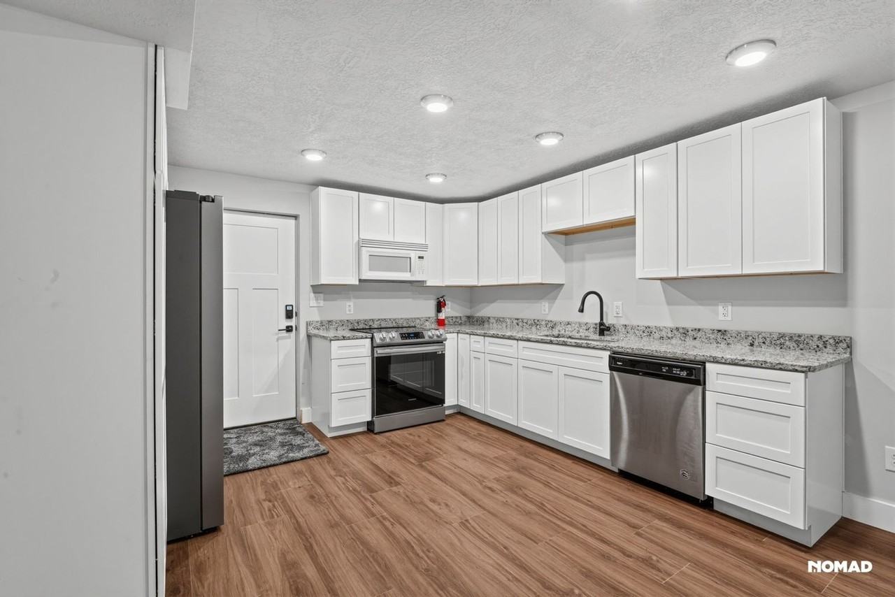 1732A S 320 W - Photo 3 of 21