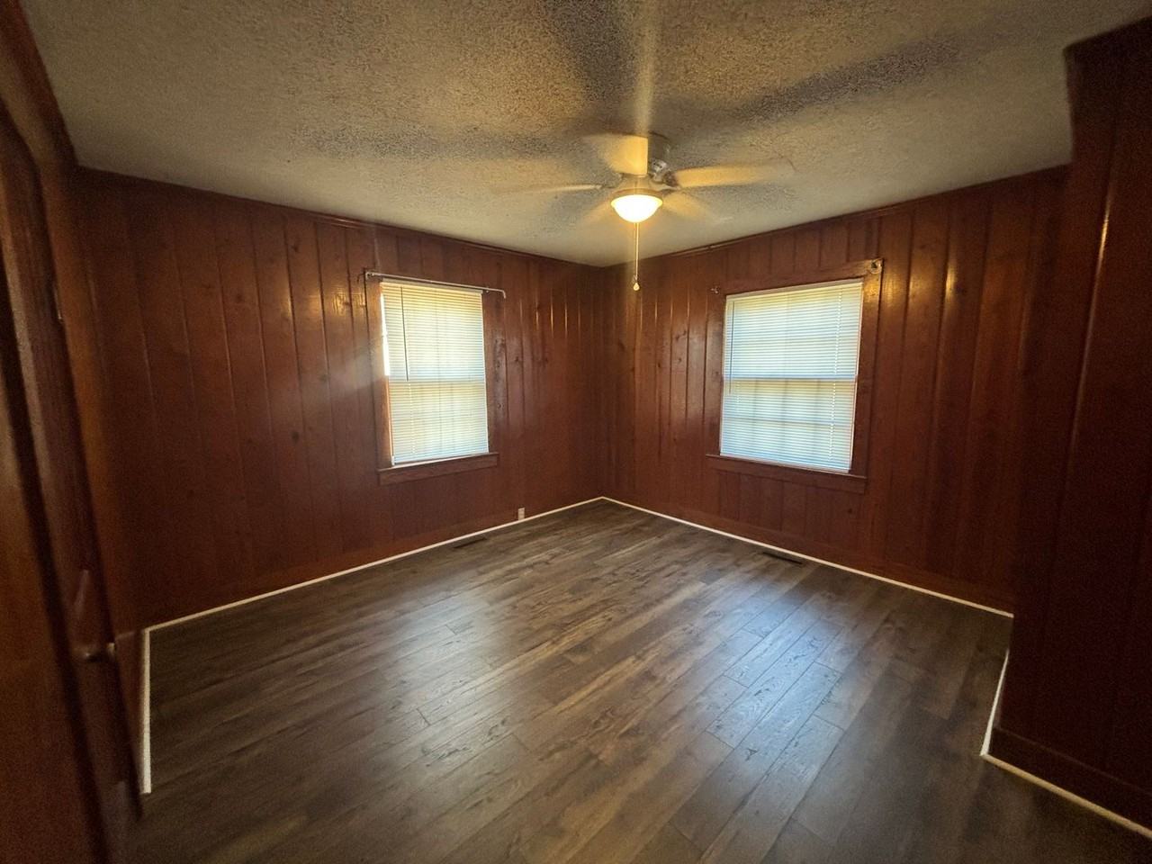 1621 Elijah Loftin Rd - Photo 5 of 11