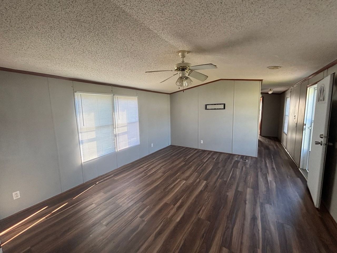 1517 Avalon Dr - Photo 5 of 12