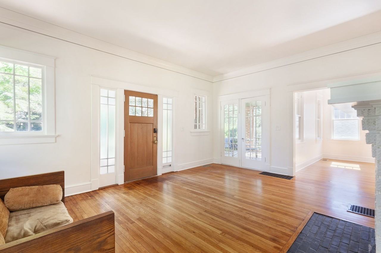 535 Elmwood Dr Ne ##Ne - Photo 6 of 43