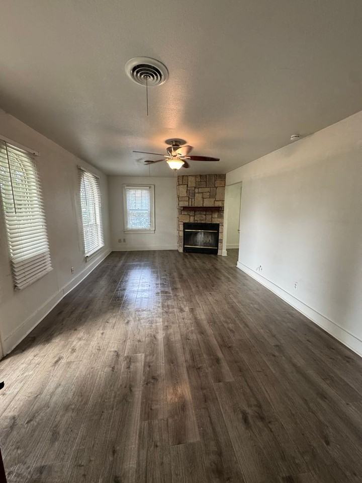1401 S Ong St - Photo 2 of 14