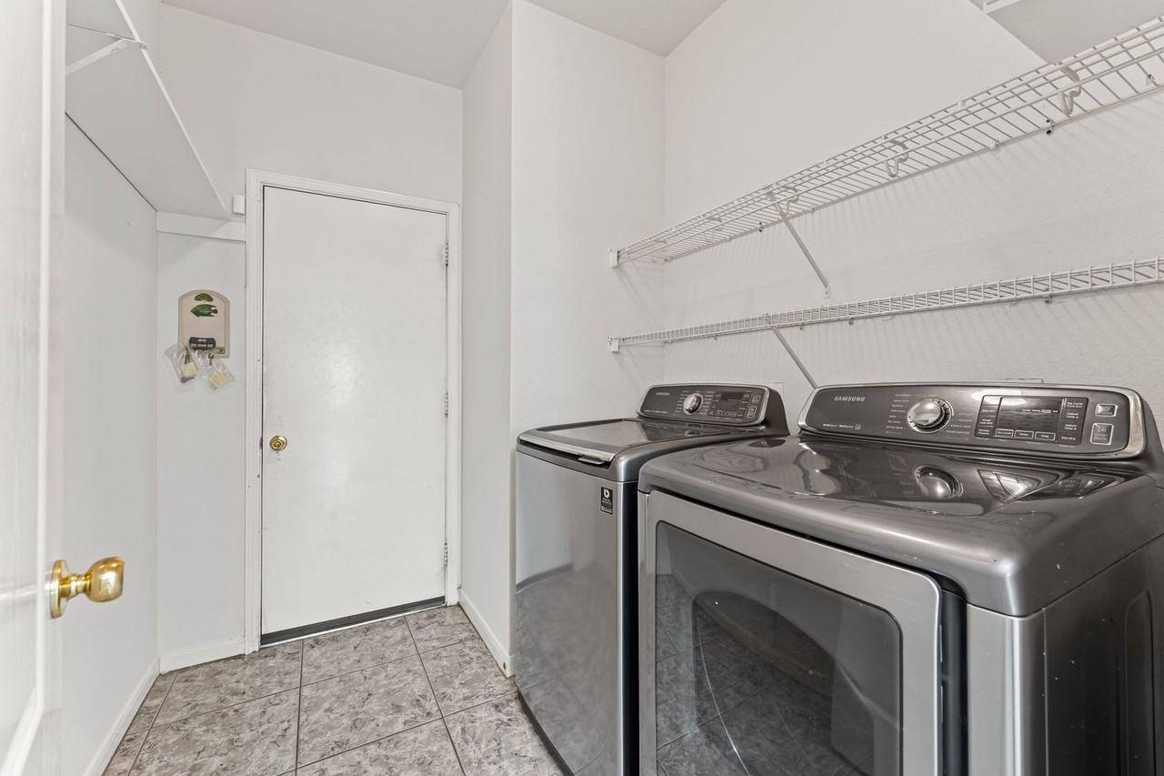 21414 Pointed Oak Ln - Photo 4 of 17