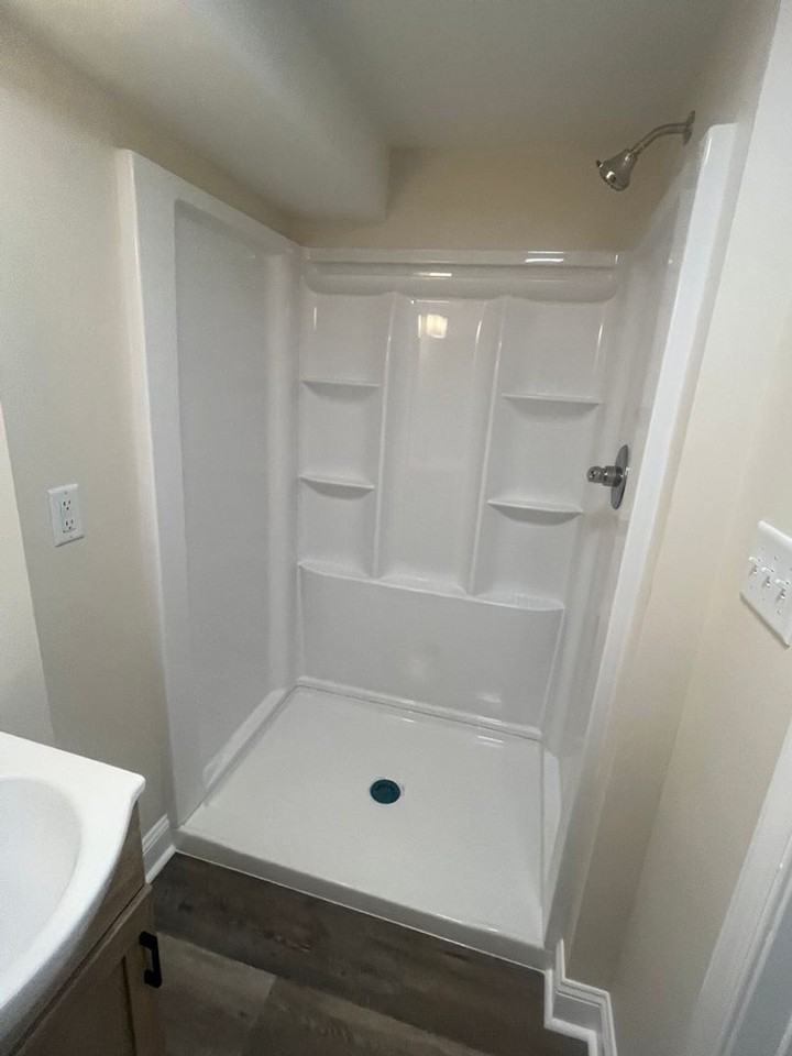 3715 Old Forest Rd - Photo 5 of 8