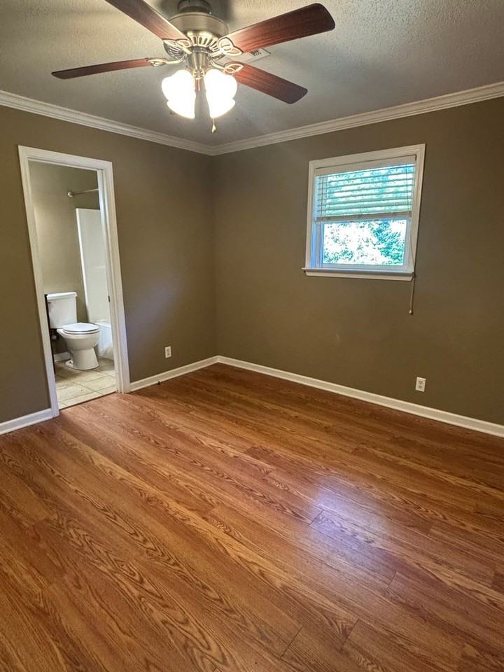 526 Folmar St - Photo 3 of 8