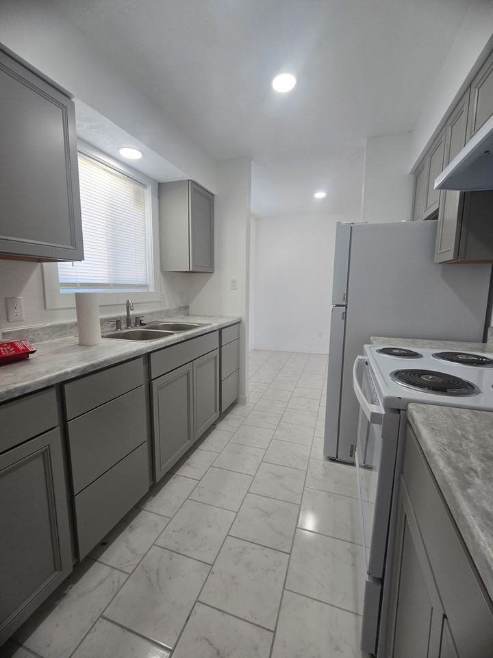 601 La Canada Ave - Photo 3 of 15