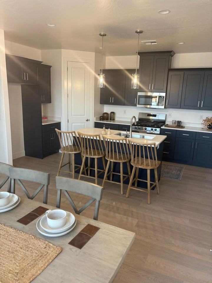 3706 S Sapporo Pl - Photo 6 of 23