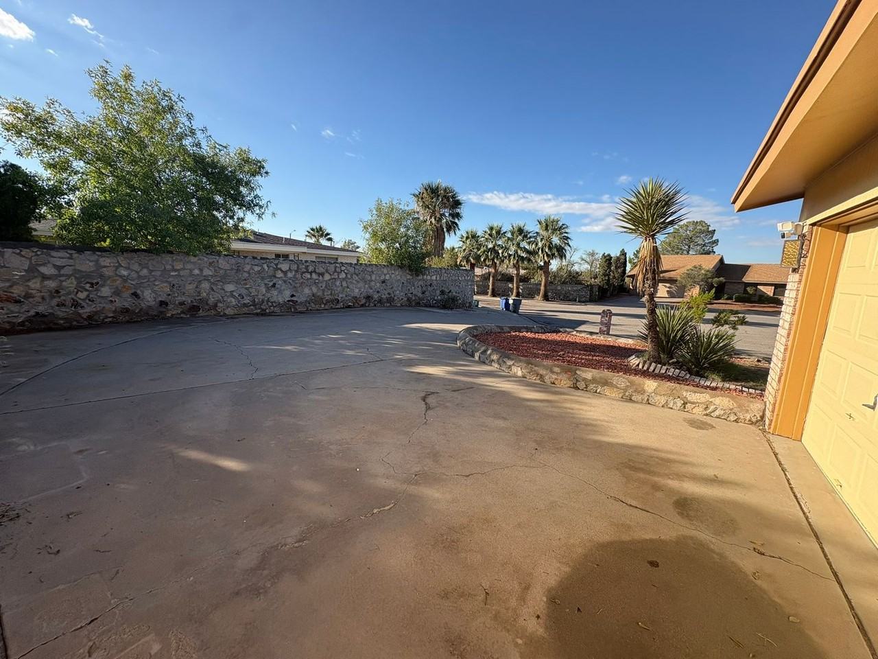 304 La Sombra Way - Photo 5 of 38