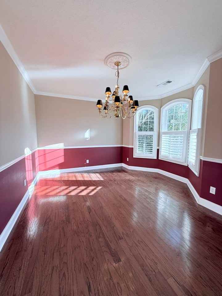 24 Courtyard Ln - Photo 3 of 19