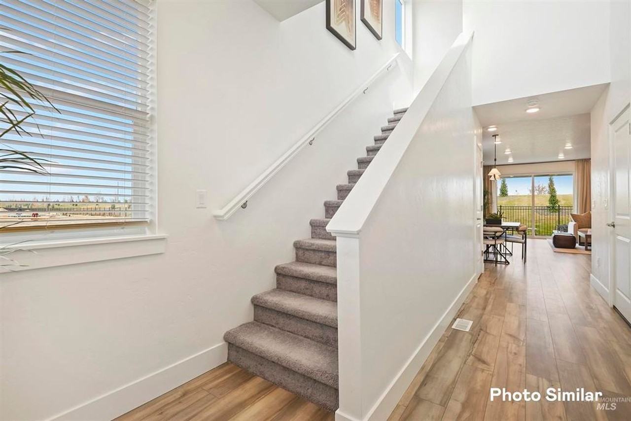 1700 N Truman Ave - Photo 2 of 31