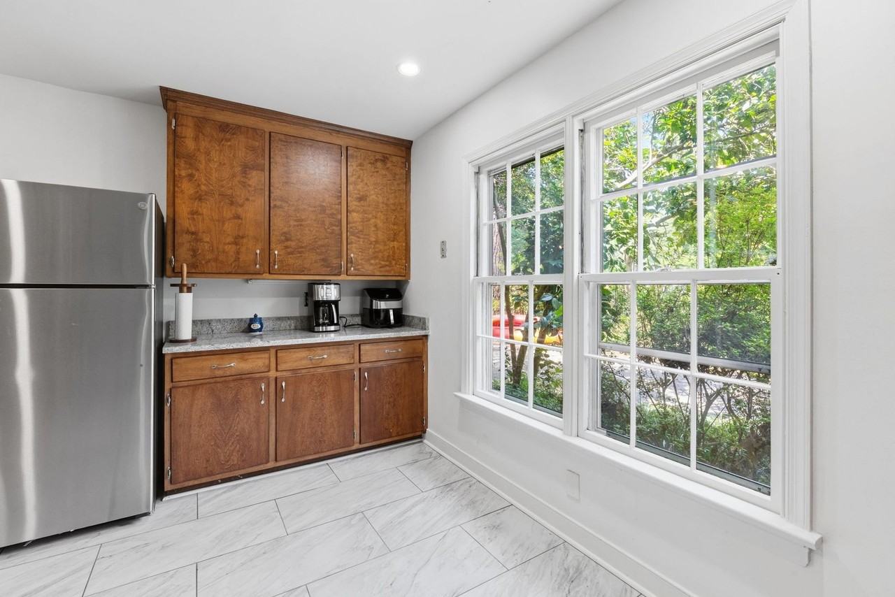 1806 Aisquith Rd - Photo 6 of 19