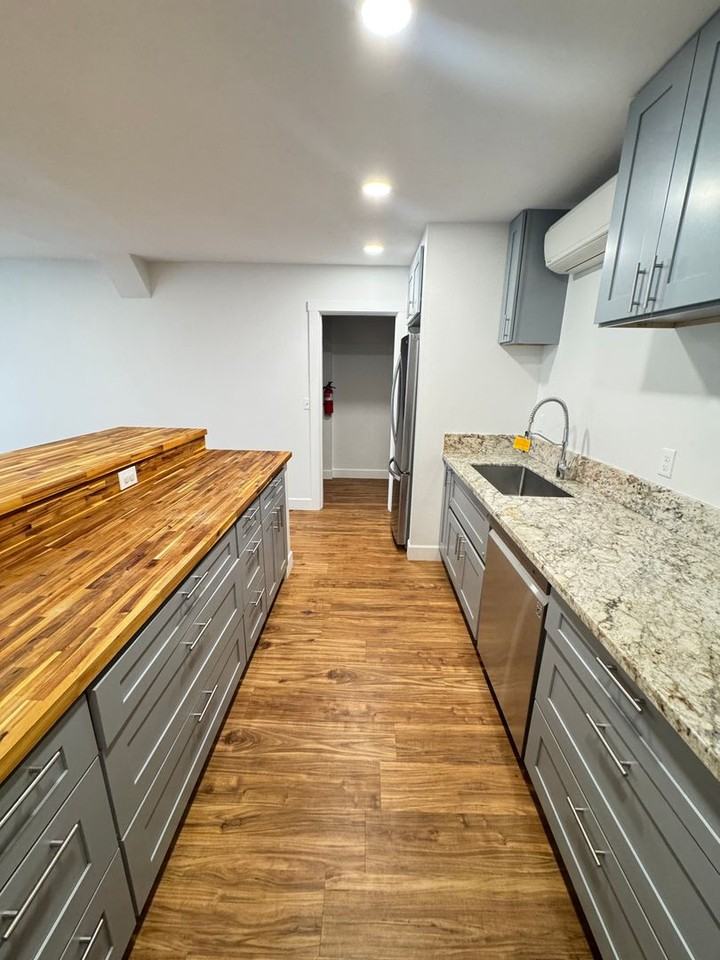 50 S 17th St - Photo 3 of 10
