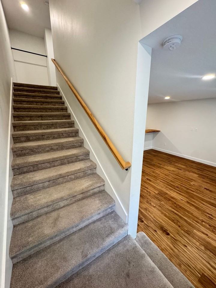 50 S 17th St - Photo 4 of 10