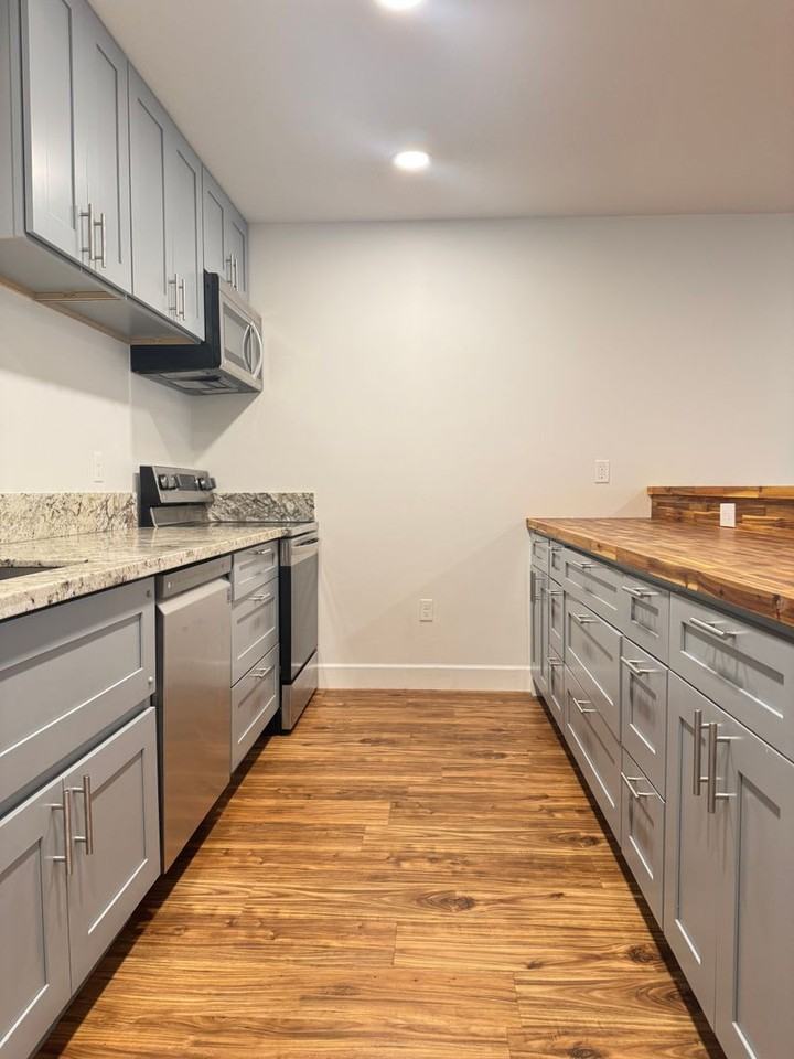 50 S 17th St - Photo 5 of 10