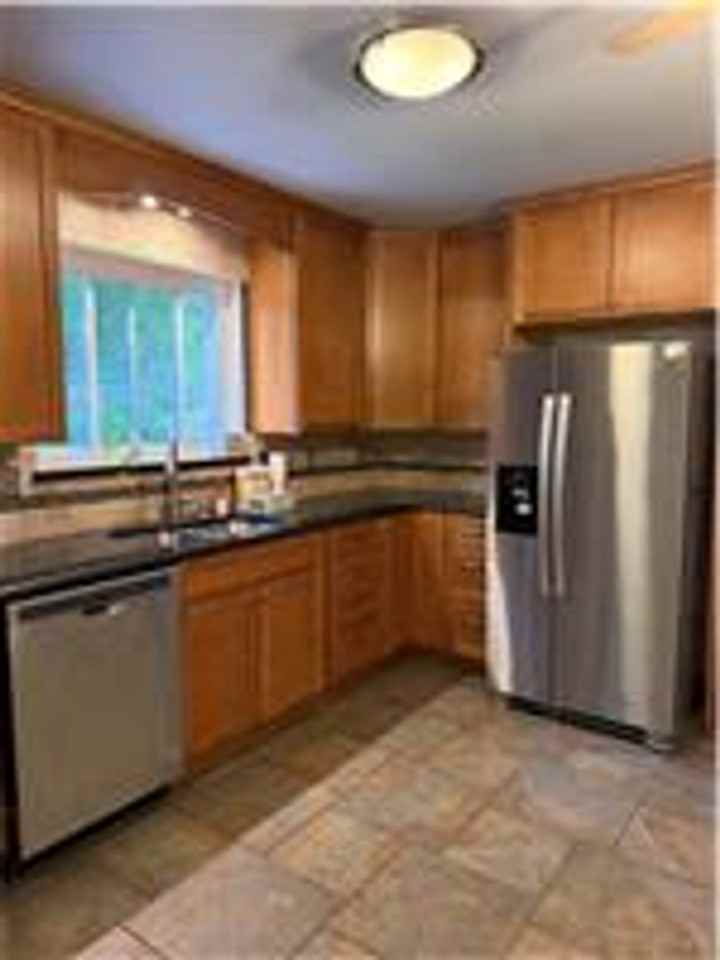 131 Portico Dr - Photo 6 of 47