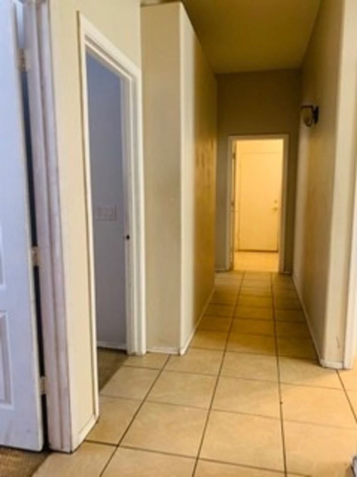 280 S Pineview Pl - Photo 5 of 5