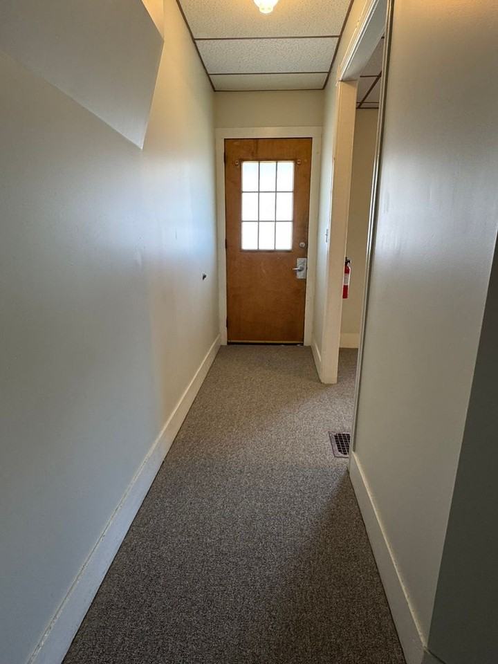 42 Filbert St - Photo 2 of 15