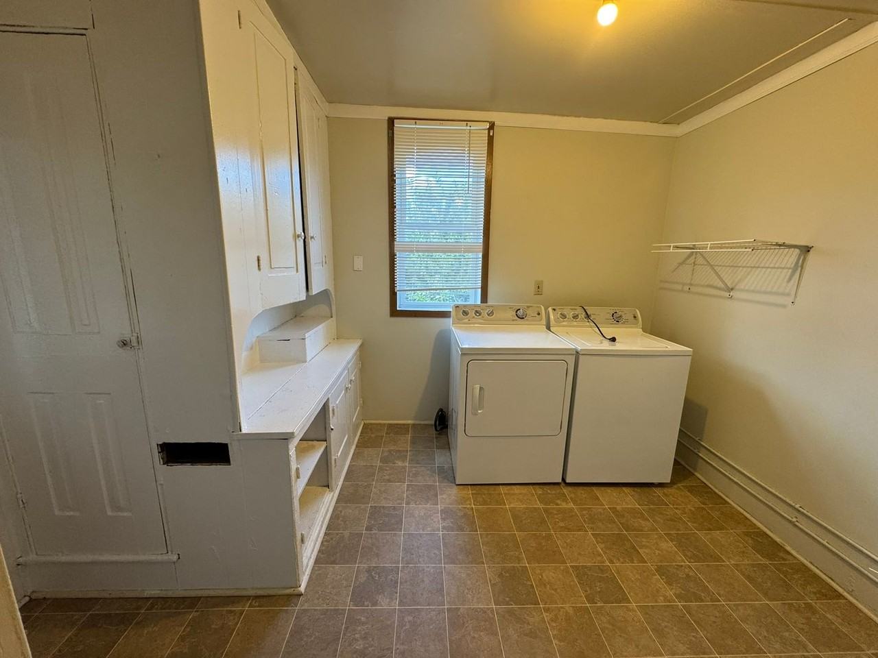 42 Filbert St - Photo 5 of 15