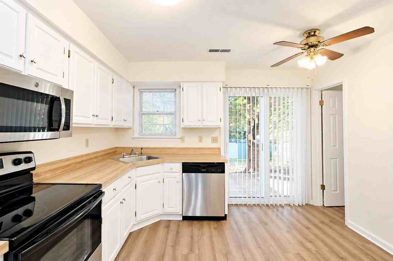 73 Court Pl - Photo 5 of 15