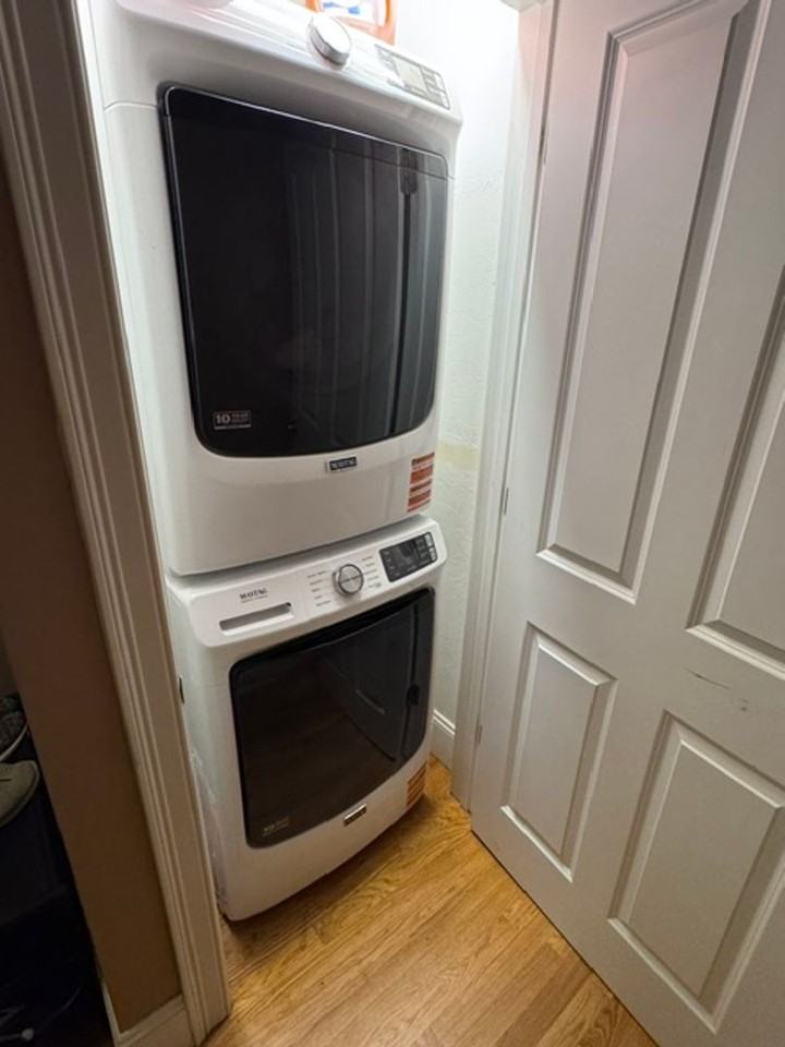 1598 Beacon St - Photo 4 of 11