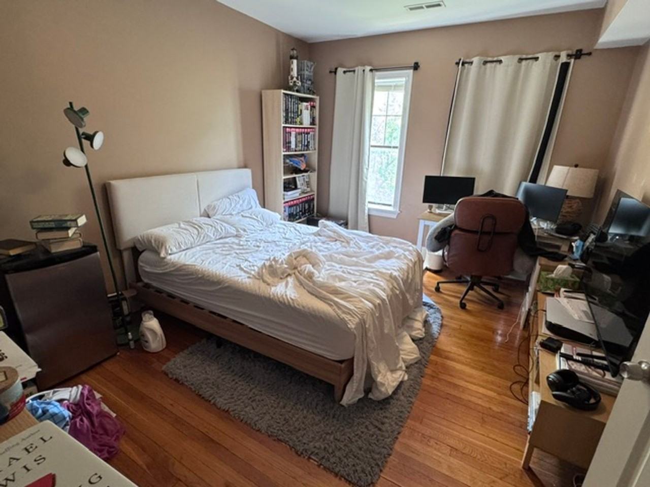 1598 Beacon St - Photo 6 of 11