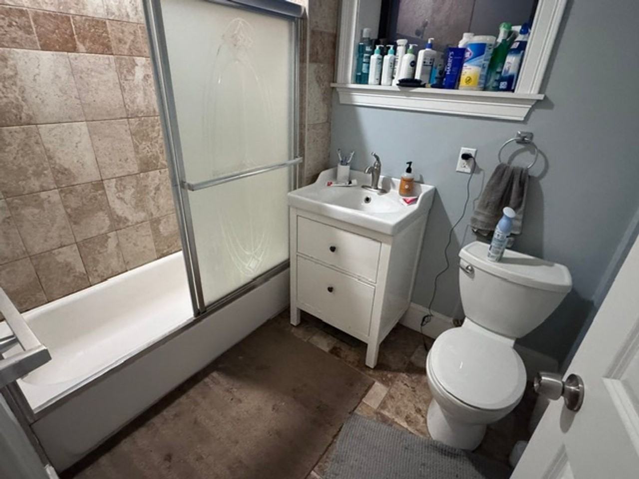 1598 Beacon St - Photo 7 of 11
