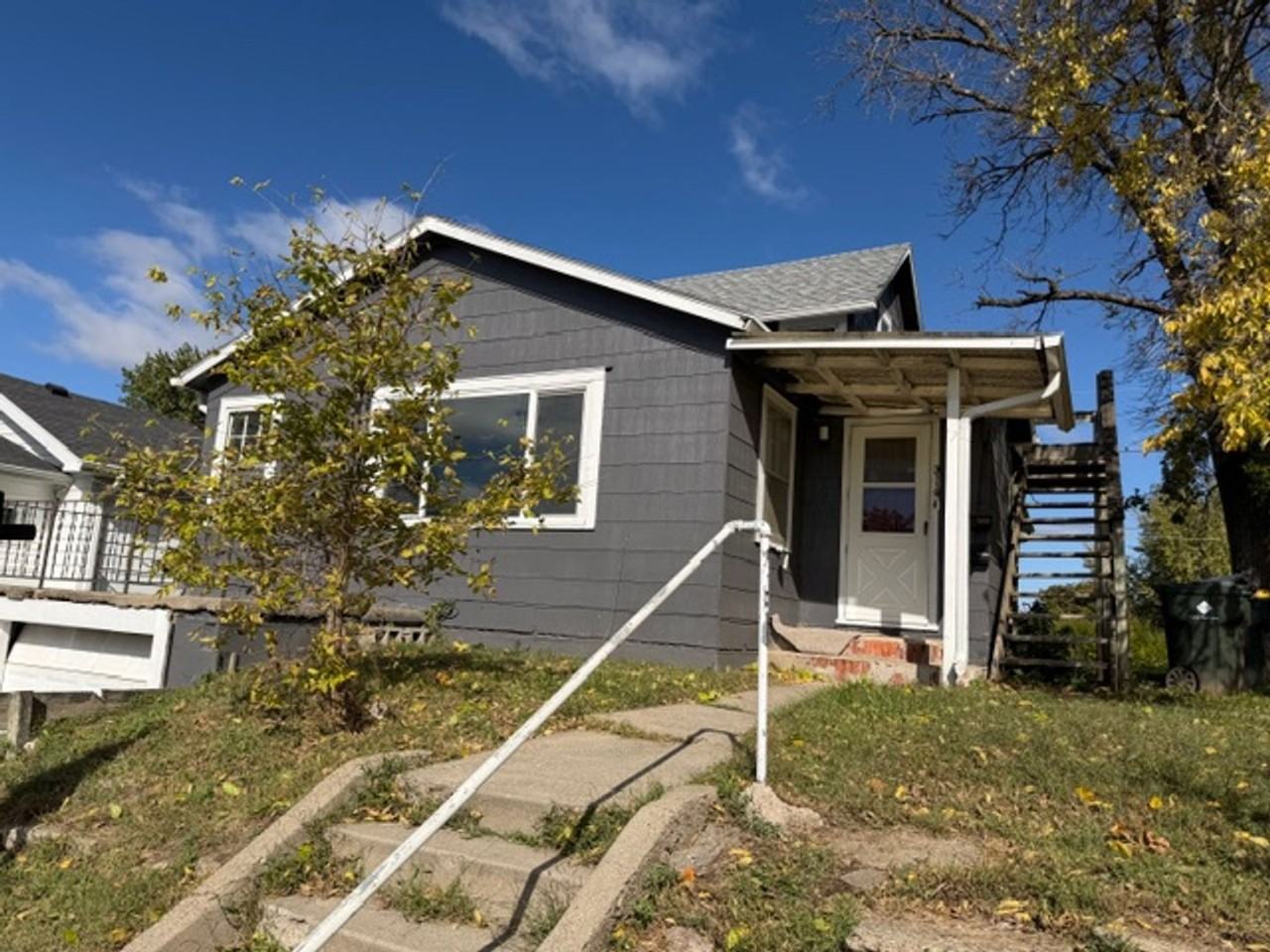 3119 Garretson Ave - Photo 2 of 13