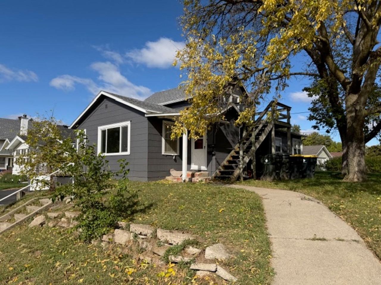 3119 Garretson Ave - Photo 3 of 13