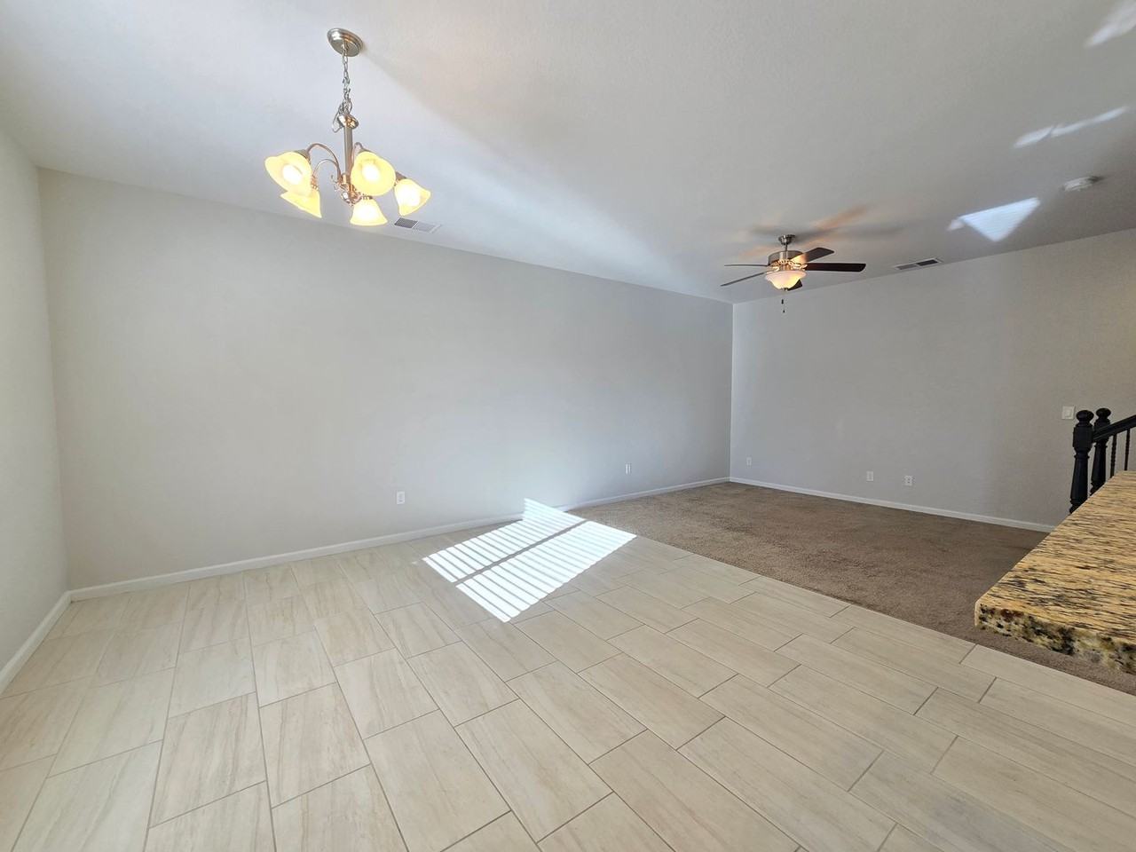 2057 S Virginia St - Photo 3 of 18