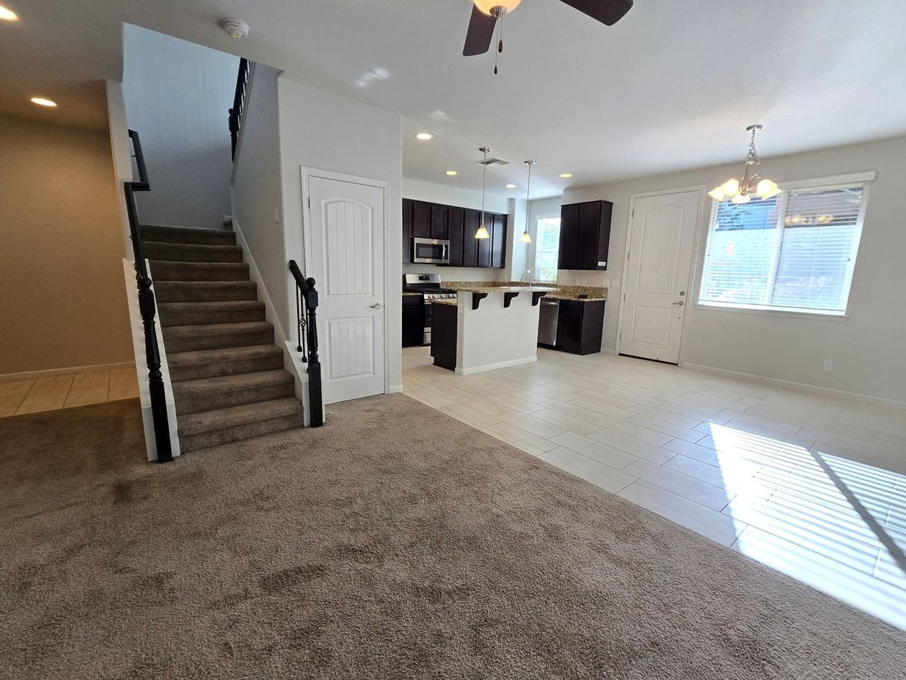 2057 S Virginia St - Photo 4 of 18