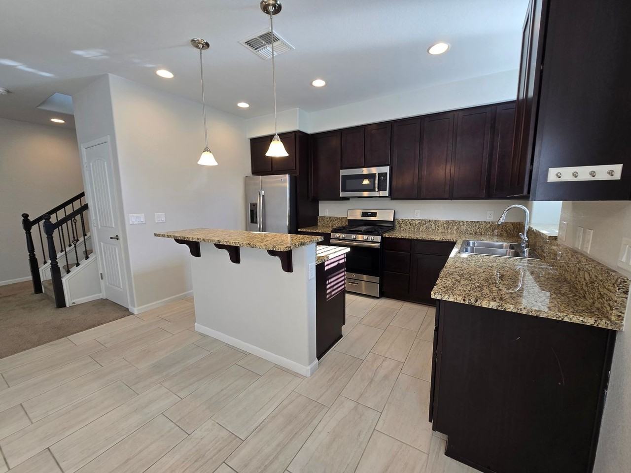 2057 S Virginia St - Photo 5 of 18