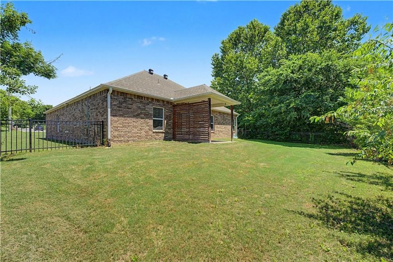 12237 Richardson Rd - Photo 3 of 20