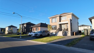 590 Rue François-Xavier-Garneau #590a - Photo 1 of 1