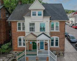 featured image of 320 W Packer Ave