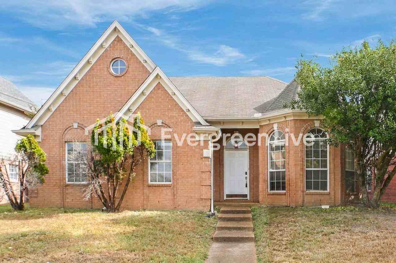 5009 Flanders Ave - Photo 2 of 15