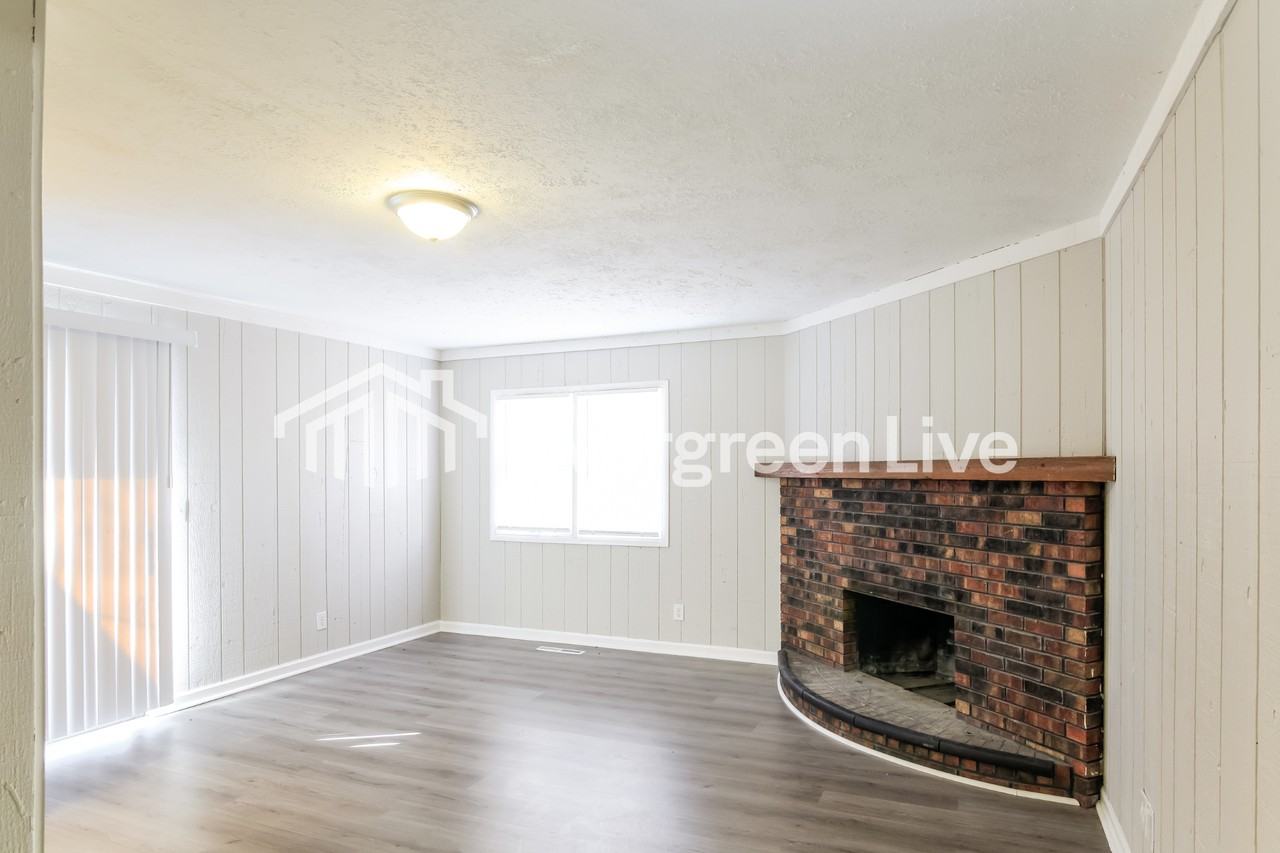 12002 Belmont Ave - Photo 2 of 8